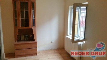 ploiesti-zona-sala-sporturilor-casa-3-camere-la-60000-euro-2