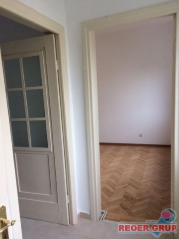 central-casa-92-renovata-2016-teren-250-mp-110000-euro-13