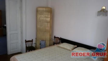 ultracentral-zona-bulevard-parter-casa-arhitectura-deosebita-220000-euro-7