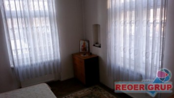 ultracentral-zona-bulevard-parter-casa-arhitectura-deosebita-220000-euro-14