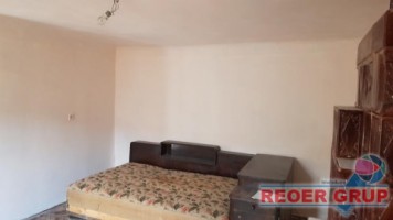 lipanesti-imobil-casa-si-560-mp-teren-65000-euro-3