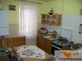 apartament-de-vanzare-3-camere-decomandat-centru-4