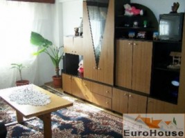 apartament-de-vanzare-3-camere-decomandat-cetate