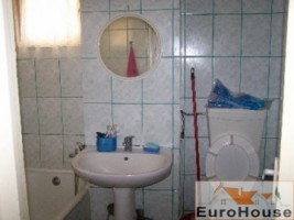 apartament-de-vanzare-3-camere-decomandat-cetate-5