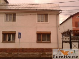 casa-in-centru-alba-iulia-8-camere