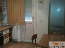 apartament-de-vanzare-3-camere-decomandat-centru-1