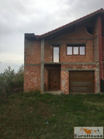 jumatate-de-duplex-la-rosu-alba-iulia