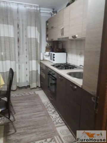 apartament-3-camere-de-vanzare-zona-cetate-3