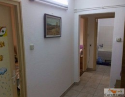 apartament-de-vanzare-3-camere-centru-1