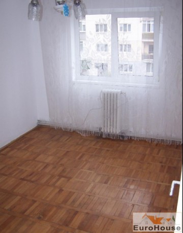 apartament-de-vanzare-3-camere-decomandat-cetate-alba-iulia-1