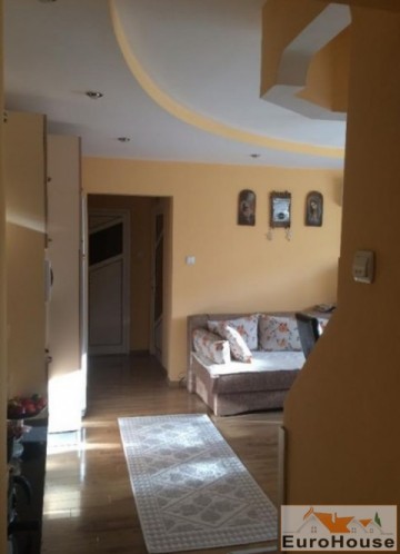 apartament-de-vanzare-2-camere-zona-cetate-1