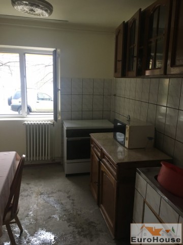 apartament-de-vanzare-2-camere-decomandat-cetate-1