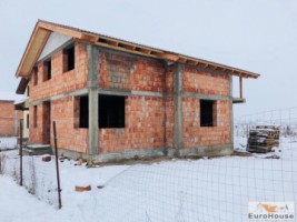 casa-la-rosu-de-vanzare-in-alba-iulia-9