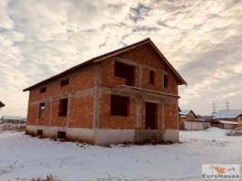 casa-tip-duplex-la-rosu-in-alba-iulia