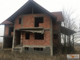 casa-la-rosu-de-vanzare-in-alba-iulia-4