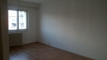 vand-apartament-2-camere-decomandat-in-zona-dedeman-1