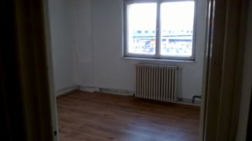 vand-apartament-2-camere-decomandat-in-zona-dedeman-7