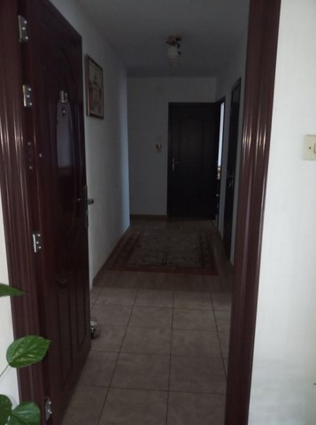 vand-apartament-2-camere-zona-stadion-4