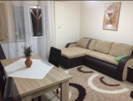 vand-apartament-3-camere-in-bloc-nou-centru