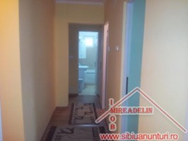 vand-apartament-3-camere-central-str-constitutiei-3