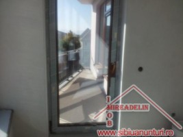 inchiriem-spatiu-birou-140-mp-4-camere-zona-centrala-4