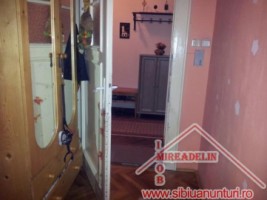 persoana-fizica-vand-apartament-la-casa-str-dealului-7