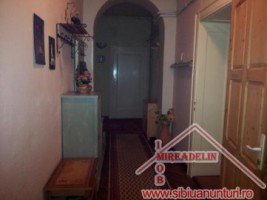 persoana-fizica-vand-apartament-la-casa-str-dealului-8