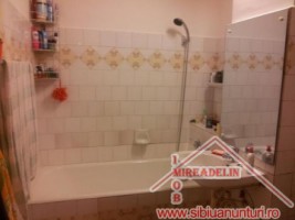 vand-apartament-3-camere-strand-str-olteniei-3