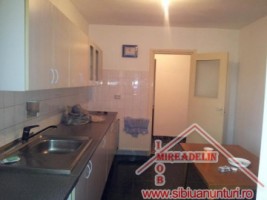 apartament-de-vanzare-3-camere-str-vasile-aaron-2