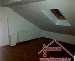 apartament-4-camere-la-mansarda-zona-str-luptei-1