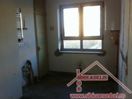 vand-apartament-2-camere-bld-g-ral-vasile-milea-4