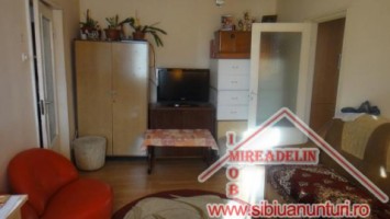 vindem-apartament-2-camere-56mp-bld-mihai-viteazu-2