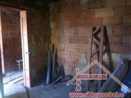 vand-apartament-la-casa-2-camere-zona-str-tractorului-4