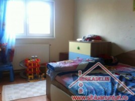 vand-apartament-3-camere-turnisor-str-aleea-iasomiei-3