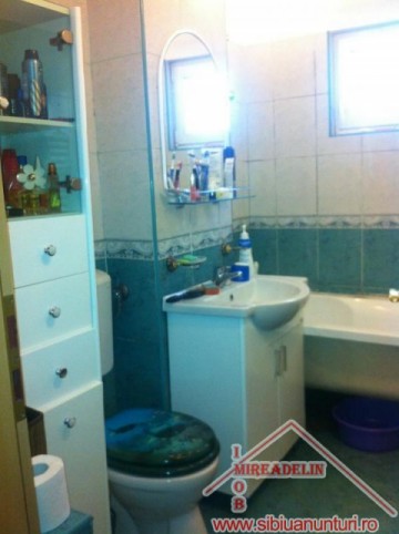 vand-apartament-3-camere-turnisor-str-aleea-iasomiei-6