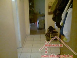 vand-apartament-2-camere-56-mp-zona-valea-aurie-7