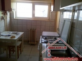 inchiriem-apartament-3-camere-bld-mihai-viteazu-5