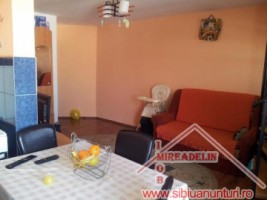 vand-apartament-3-camere-la-mansarda-cartier-strand-3