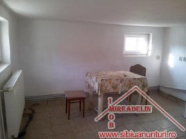 vand-apartament-la-casa-2-camere-str-resita-1