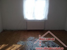 vand-apartament-la-casa-2-camere-str-resita-2