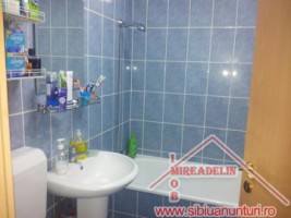 vand-apartament-la-mansarda-2-camere-str-siretului-4