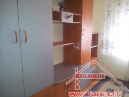 inchiriem-apartament-4-camere-bld-mihai-viteazu-7