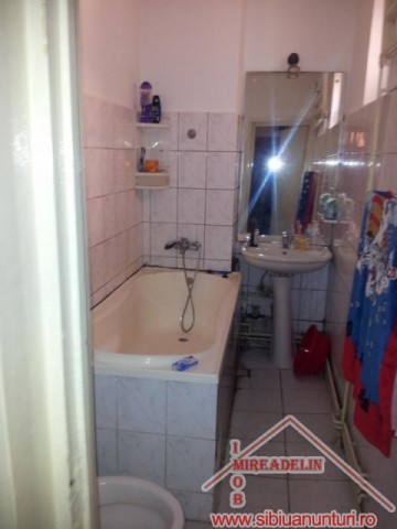 vand-apartament-2-camere-zona-kaufland-4