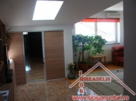 vindem-apartament-la-vila-2-camere-cartier-tilisca-4