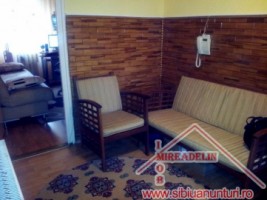 vindem-apartament-3-camere-str-semaforului-2