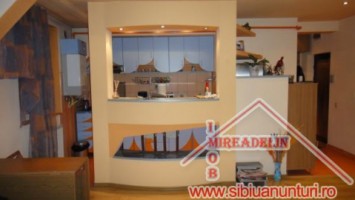 inchiriem-apartament-la-mansarda-str-semaforului-3