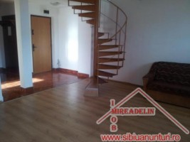 inchiriem-apartament-la-mansarda-valea-aurie-2