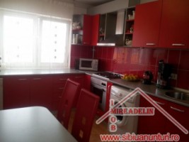 vand-apartament-la-mansarda-2-camere-valea-aurie-1