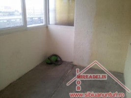 inchiriem-apartament-3-camere-zona-garii-1