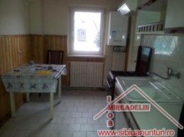 inchiriem-apartament-3-camere-zona-garii-4